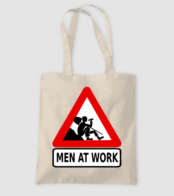 men at work model nisipiu pe tricou