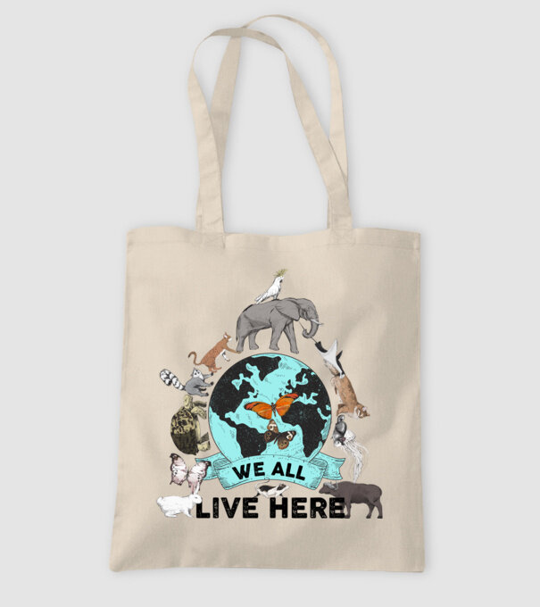 We all live here model nisipiu pe tricou