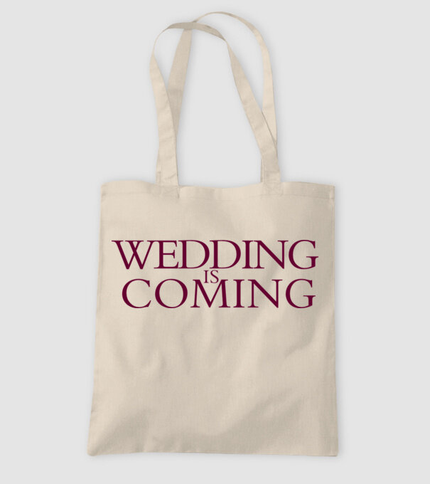 Wedding is coming model nisipiu pe tricou