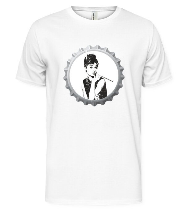 model  pe tricou