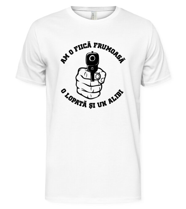 model  pe tricou