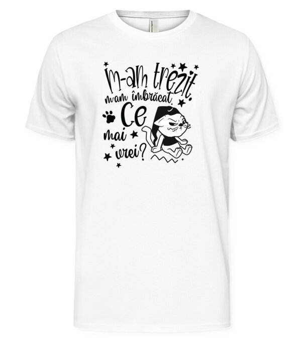  model  pe tricou