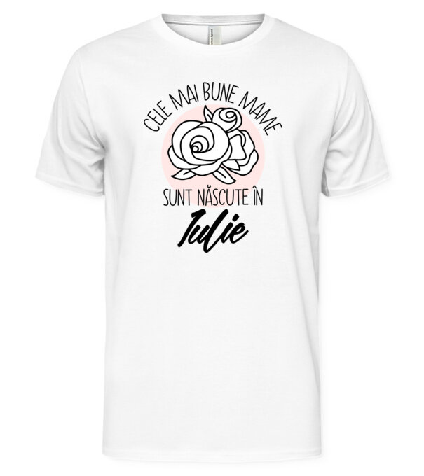  model  pe tricou