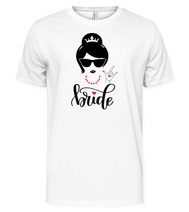  model  pe tricou