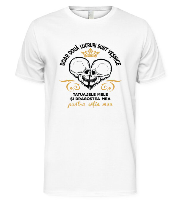  model  pe tricou