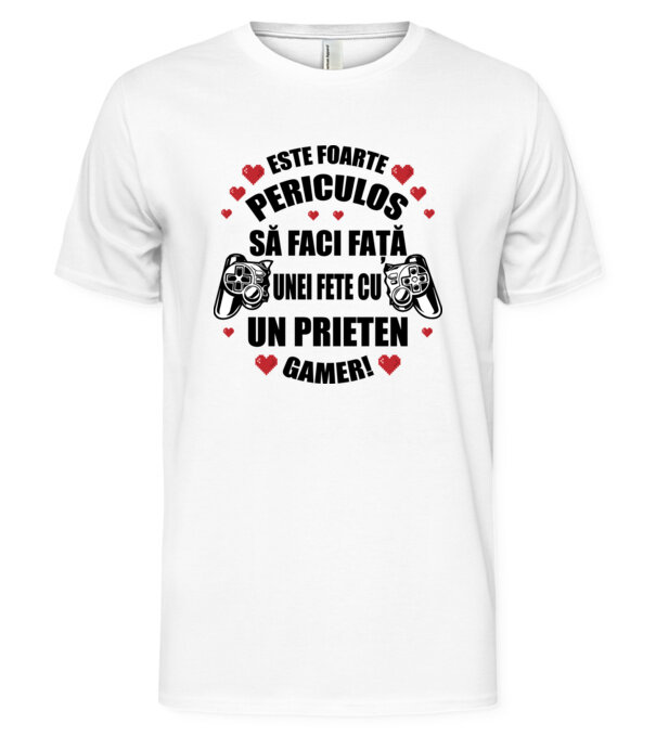  model  pe tricou