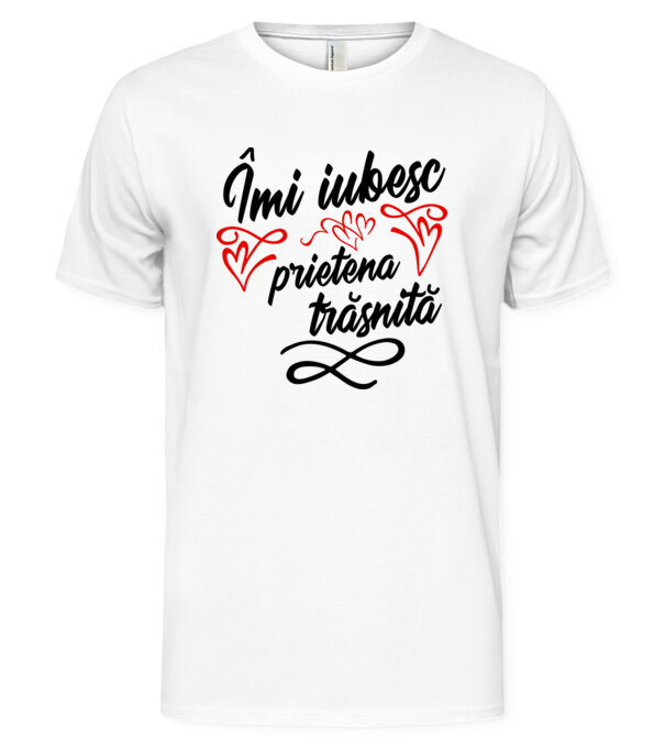  model  pe tricou
