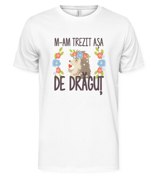  model  pe tricou