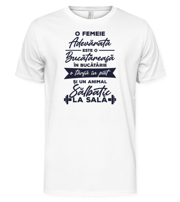  model  pe tricou