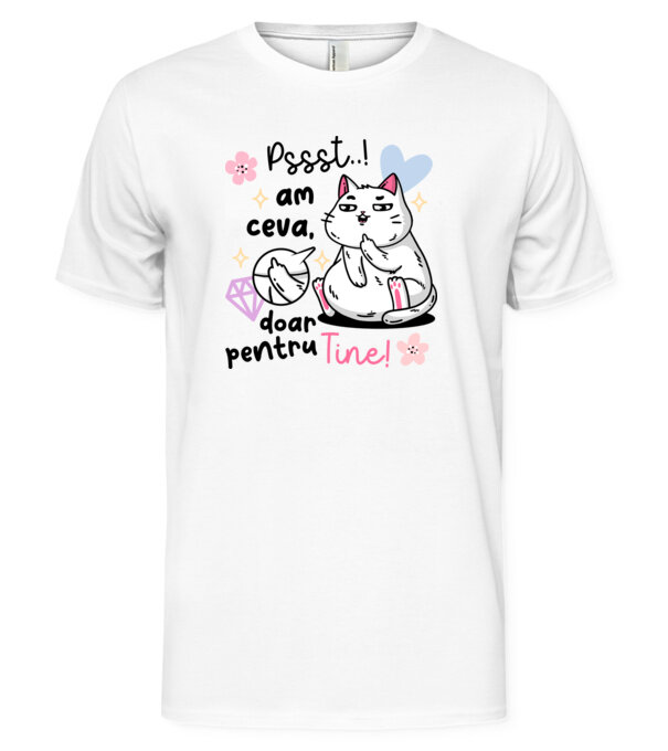  model  pe tricou