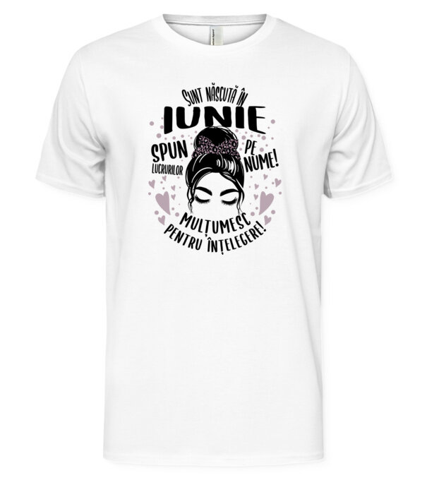  model  pe tricou