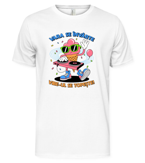  model  pe tricou