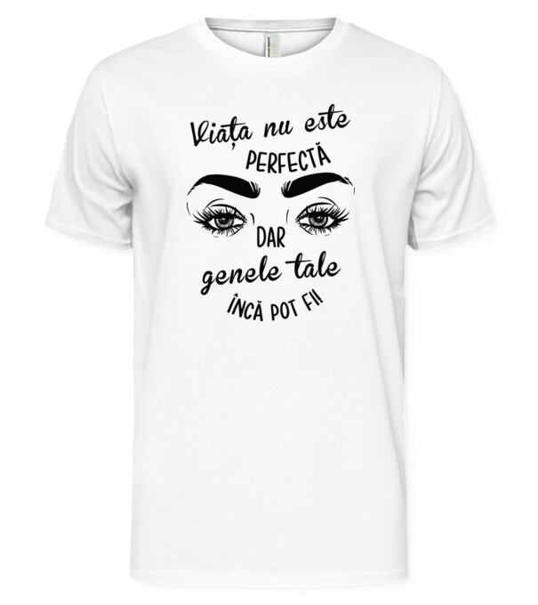  model  pe tricou