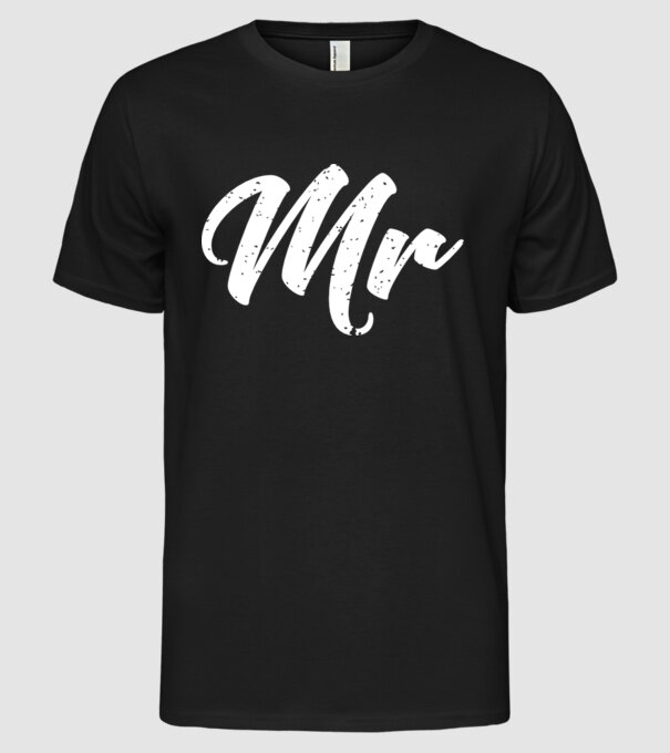 Mr 1 model negru pe tricou