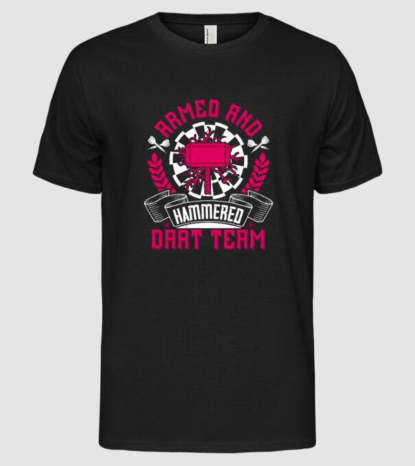 Armed and Hammered dart team model negru pe tricou