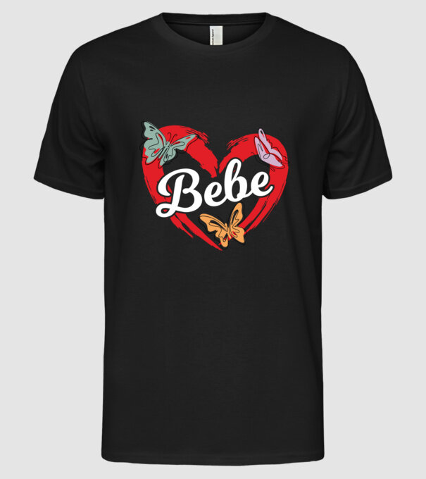 Bebe model negru pe tricou