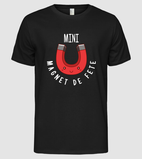 Mini magnet de fete model negru pe tricou