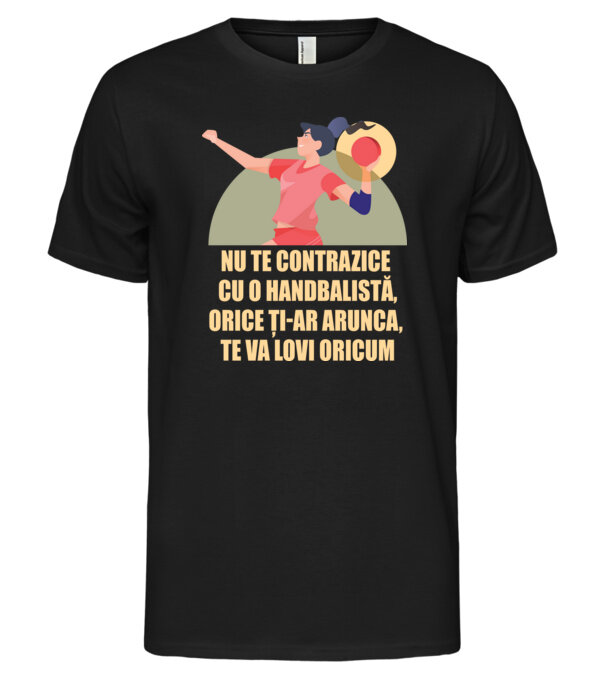  model  pe tricou