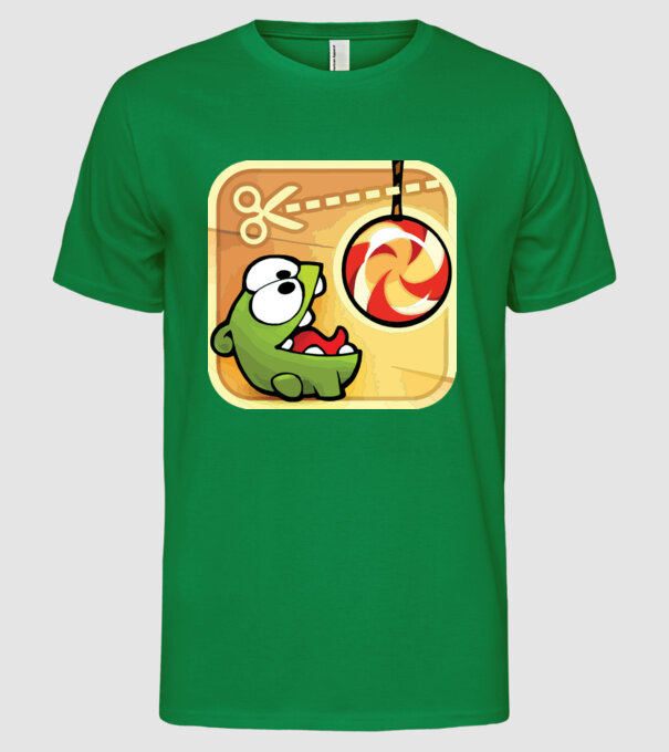 model verde pe tricou