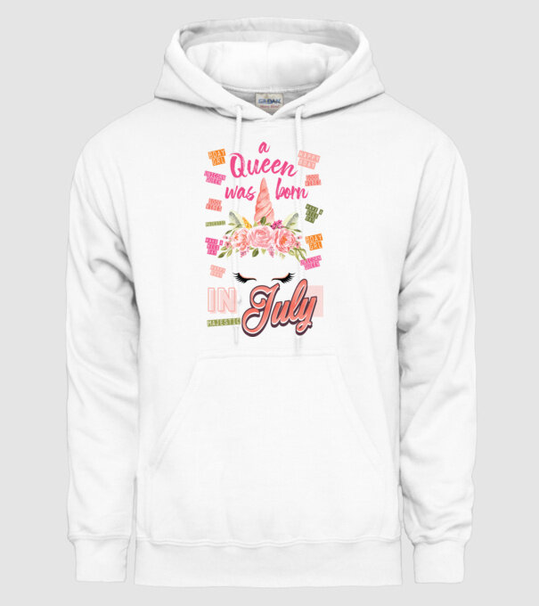 A queen was born in JÚLIUS model alb pe tricou