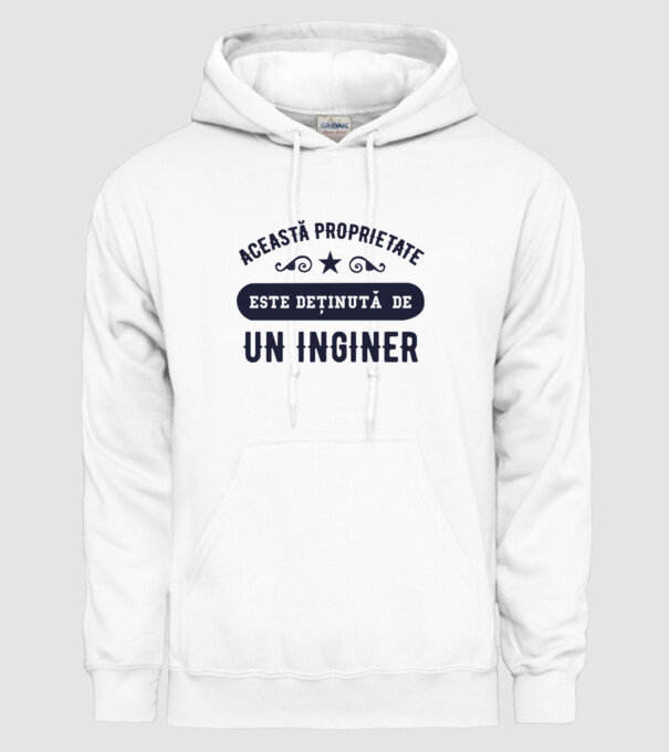 Această proprietate este deținută de un inginer model alb pe tricou