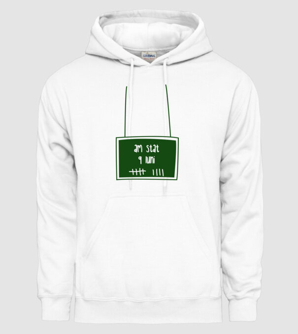 am stat 9 luni model alb pe tricou