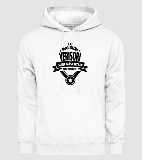 Cei mai buni verișori sunt născuți în decembrie. / Cele mai bune verișoare sunt născute în decembrie. model alb pe tricou
