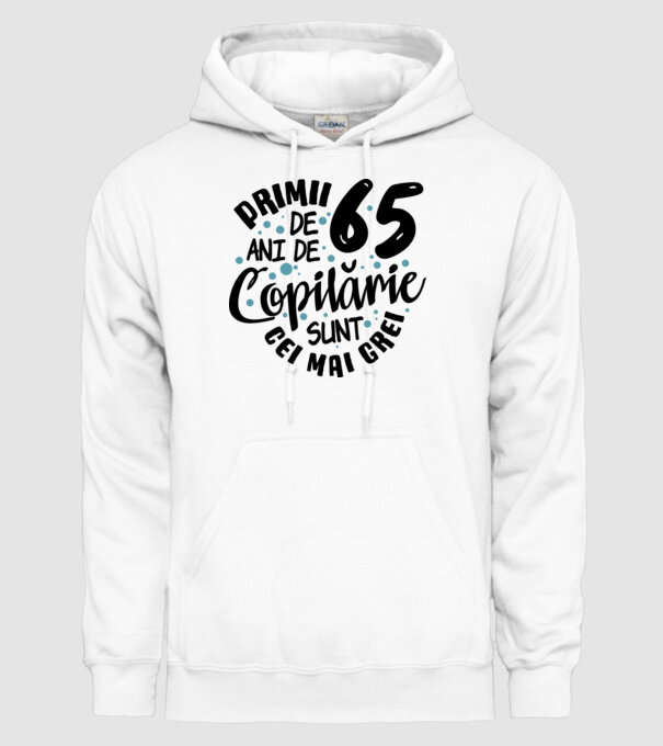 Copilărie 65 de ani model alb pe tricou