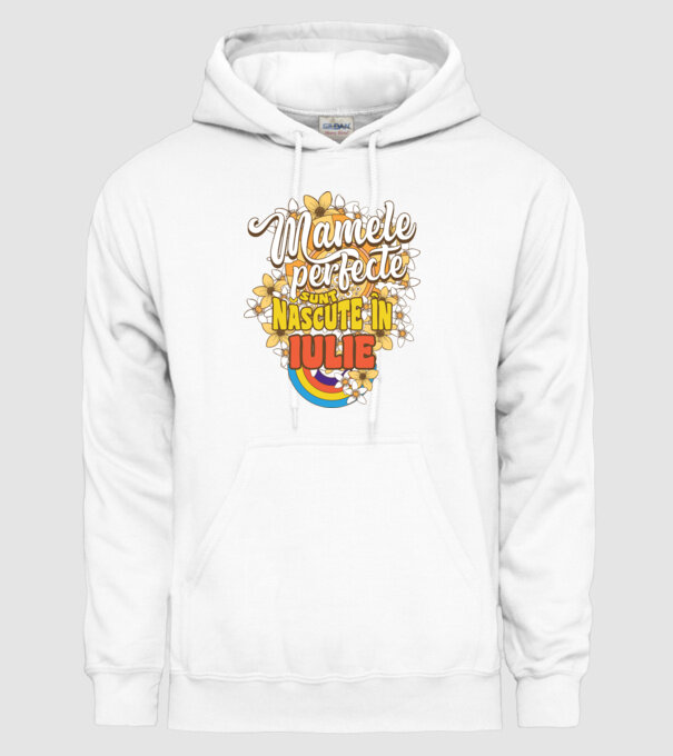 Mamele perfecte sunt născute în iulie. model alb pe tricou