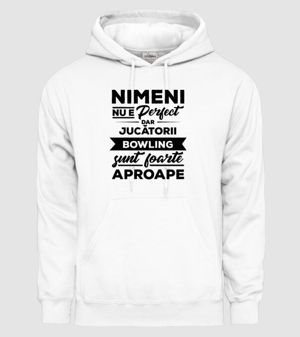 nimeni nu e perfect, dar jucătorii bowling sunt foarte aproape model alb pe tricou