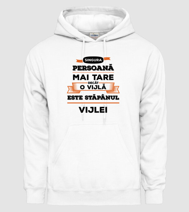 singura persoană mai tare decât o vijlă este stăpânul vijlei model alb pe tricou