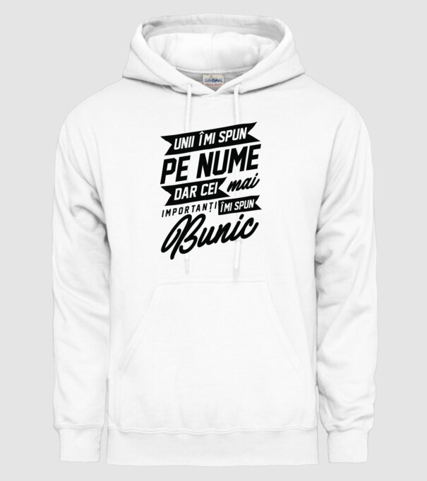 Unii îmi spun pe nume, dar cei mai importanți îmi spun bunic model alb pe tricou