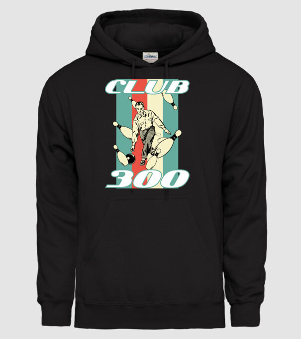 club300 model negru pe tricou