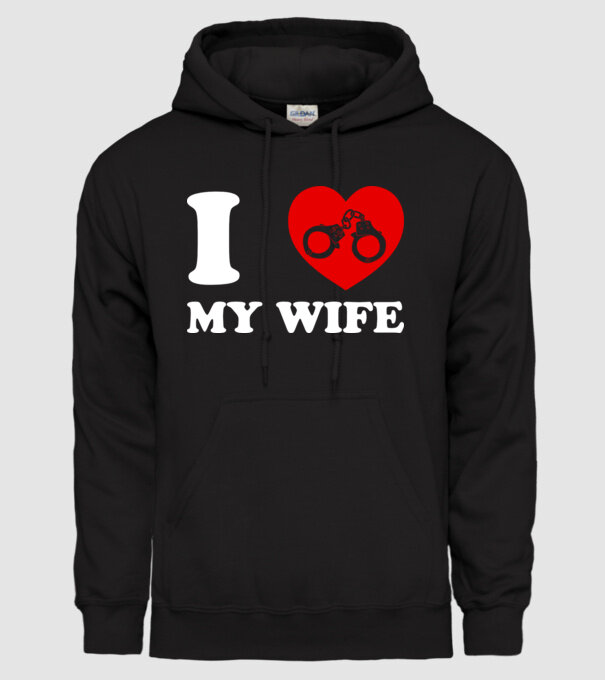 I love my wife model negru pe tricou