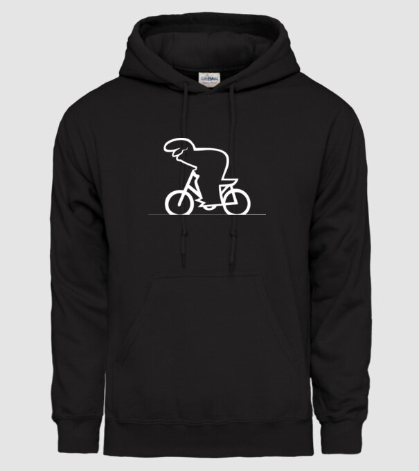 model negru pe tricou