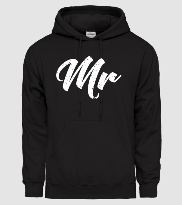 Mr 1 model negru pe tricou