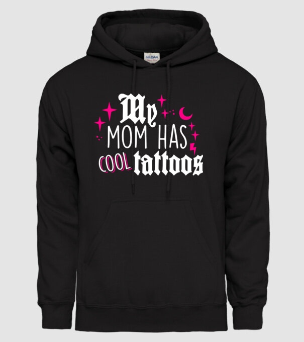 My mom has cool tattoos model negru pe tricou