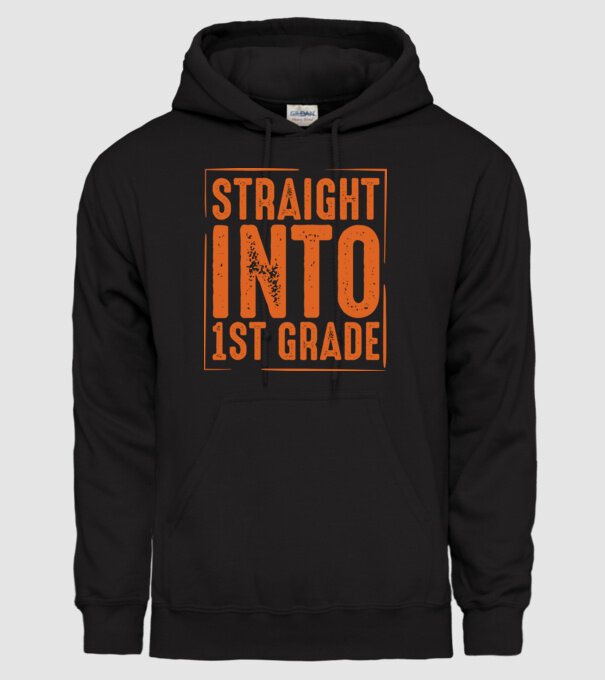 Straight into 1st grade model negru pe tricou