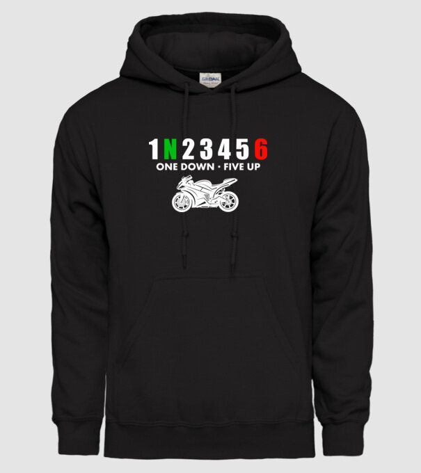 1N23456 model negru pe tricou