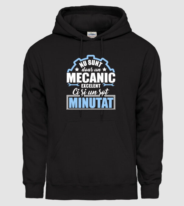 Nu sunt doar un mecanic excelent, ci și un soț minunat! model negru pe tricou