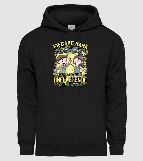 Fiecare mamă a dat viață unui copil, mai puțin mama mea, care a dat viață unei legende. Bate palma mamă! model negru pe tricou