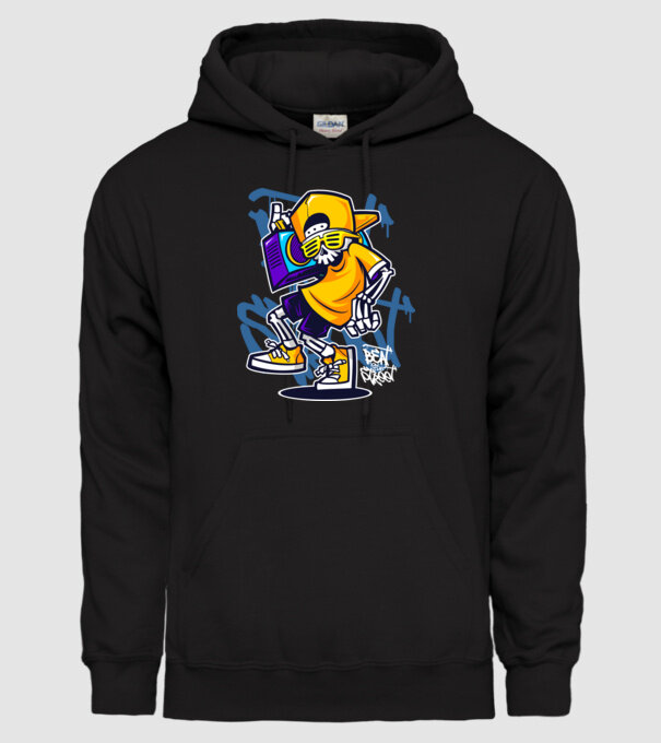 Graffiti model negru pe tricou