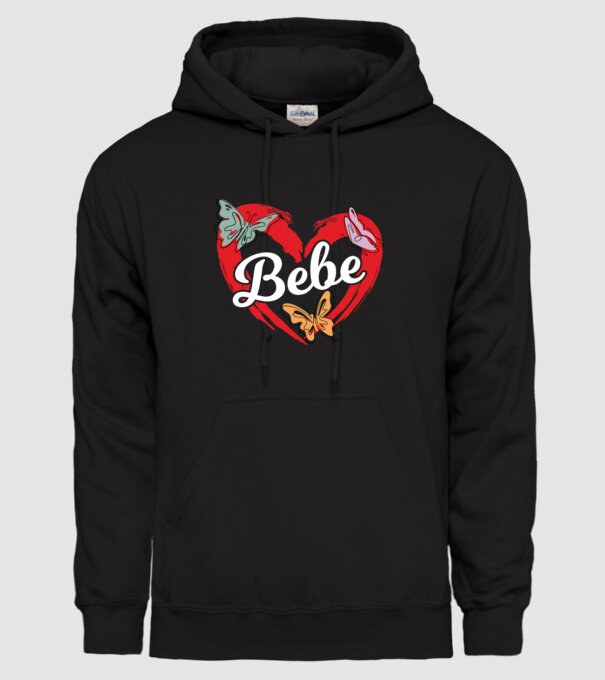 Bebe model negru pe tricou