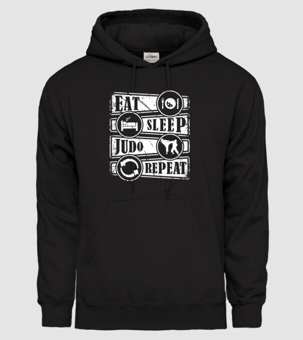 Judo model negru pe tricou