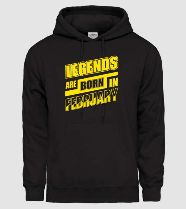 Legends are born in February model negru pe tricou
