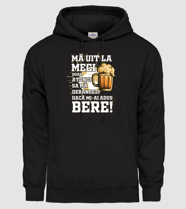 Mă uit la meci model negru pe tricou
