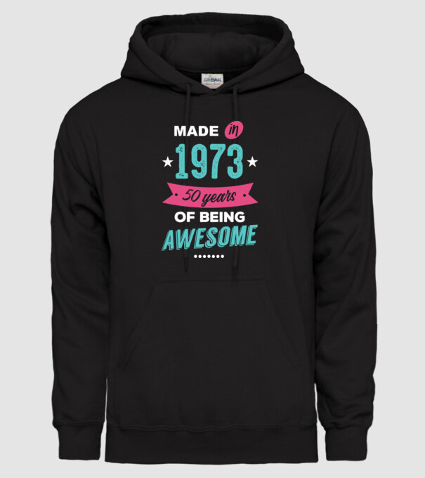 Made in 1973 model negru pe tricou