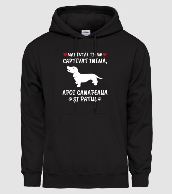 Mai întâi ți-am captivat inima, apoi canapeaua și patul model negru pe tricou