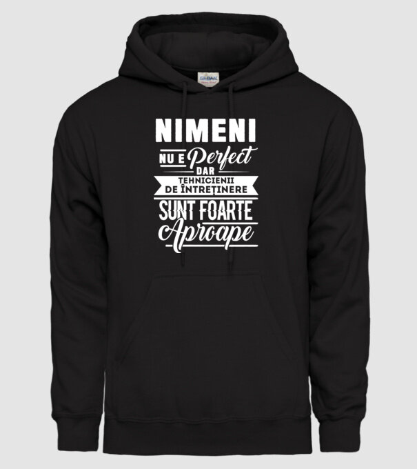Nimeni nu e perfect, dar tehnicienii de întreținere sunt foarte aproape model negru pe tricou