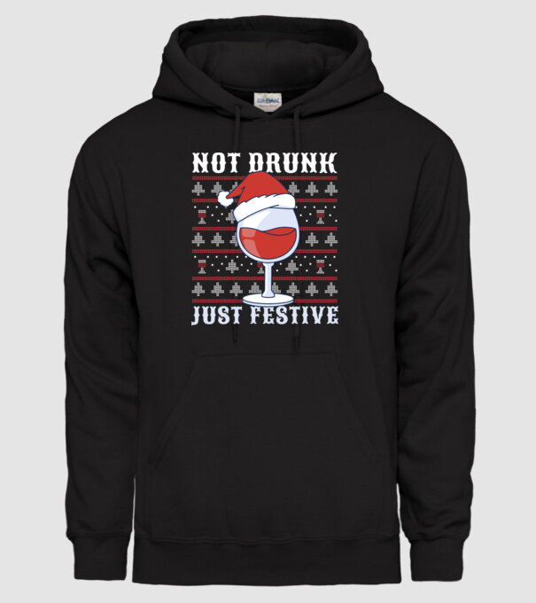 Not drunk just festive ugly sweater model negru pe tricou